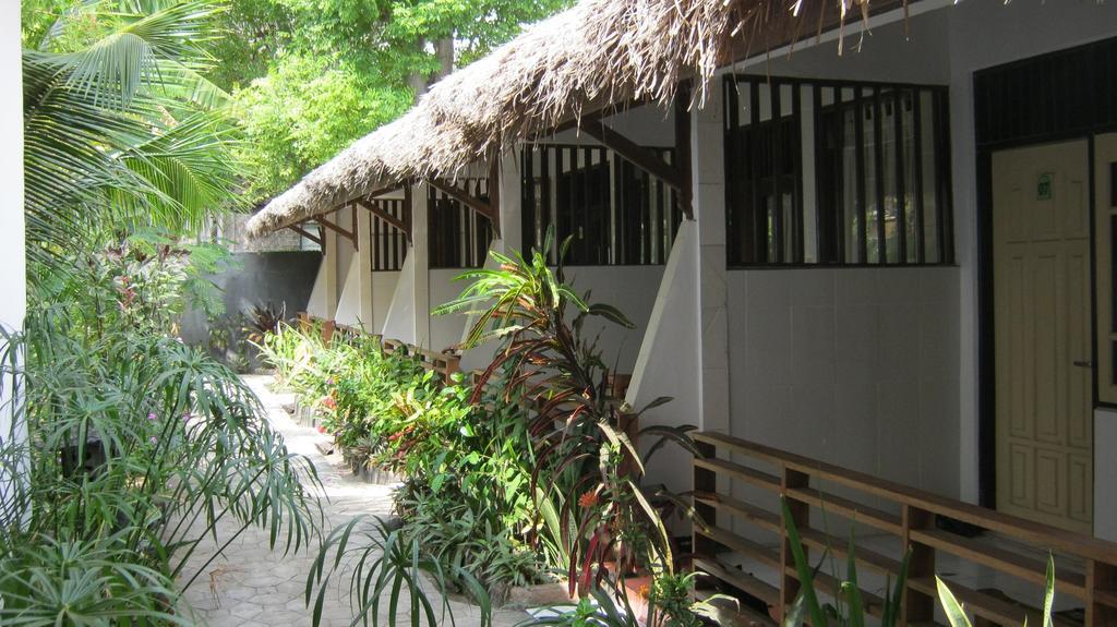 Melati Garden Guesthouse Gili Trawangan Buitenkant foto